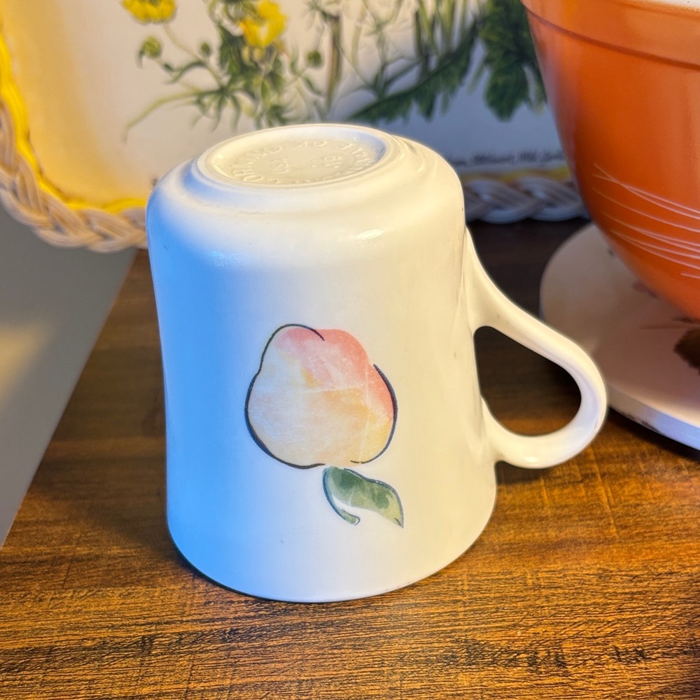 Rare vintage Corning “Fruit Basket” mug